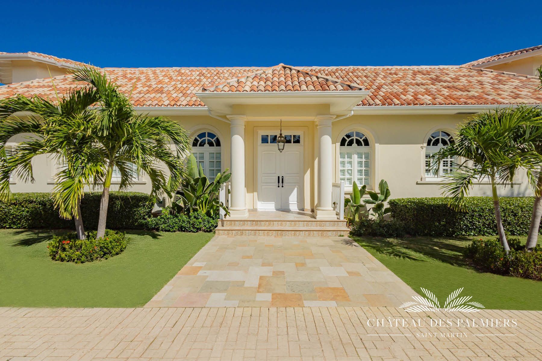 Le Chateau des Palmiers villa photo.